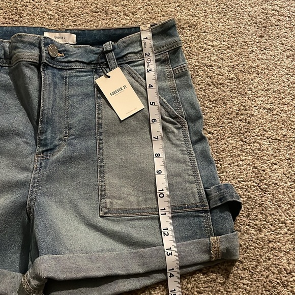 NWT Forever 21 Reworked High Rise Denim Shorts Size 27 - Picture 8 of 8